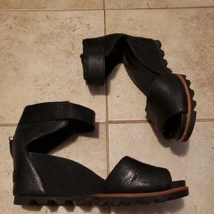 Sorel wedge sandals